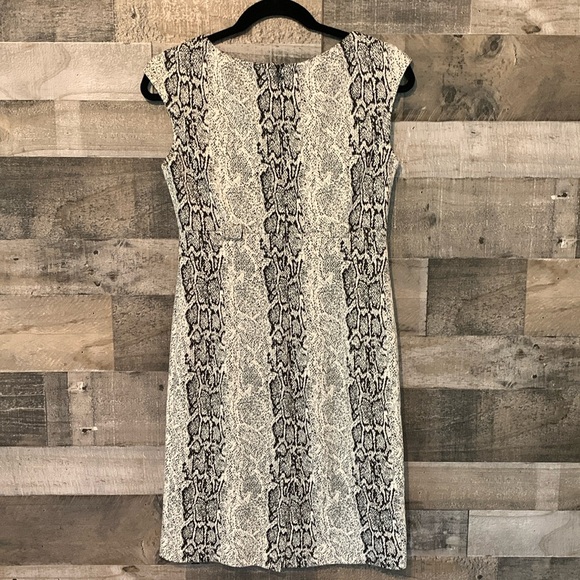 Calvin Klein Cap Sleeve Snakeskin Dress - Picture 15 of 16